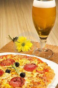pizza og bjór